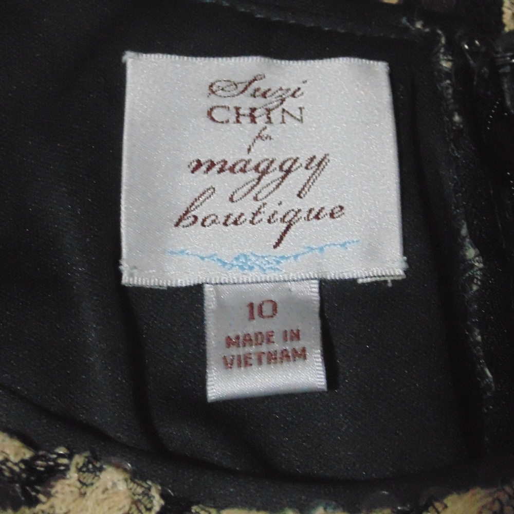 Lace and sequin dress by Suzi Chin for Maggie Bout - Picture 3 of 3